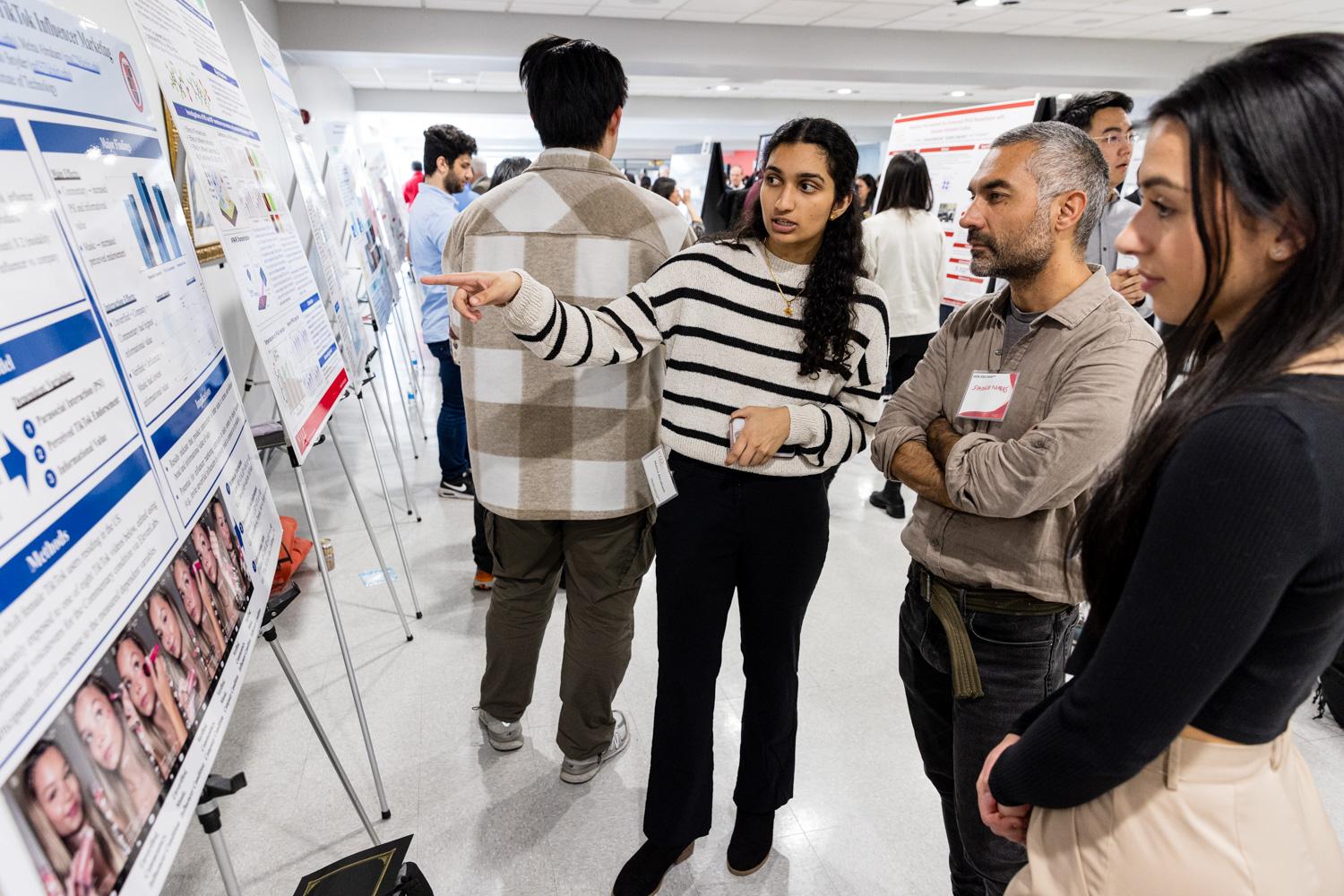 Undergrads Arianna Alves and Melna Abraham explain their study examining the effects of video-driven influencer marketing on TikTok.