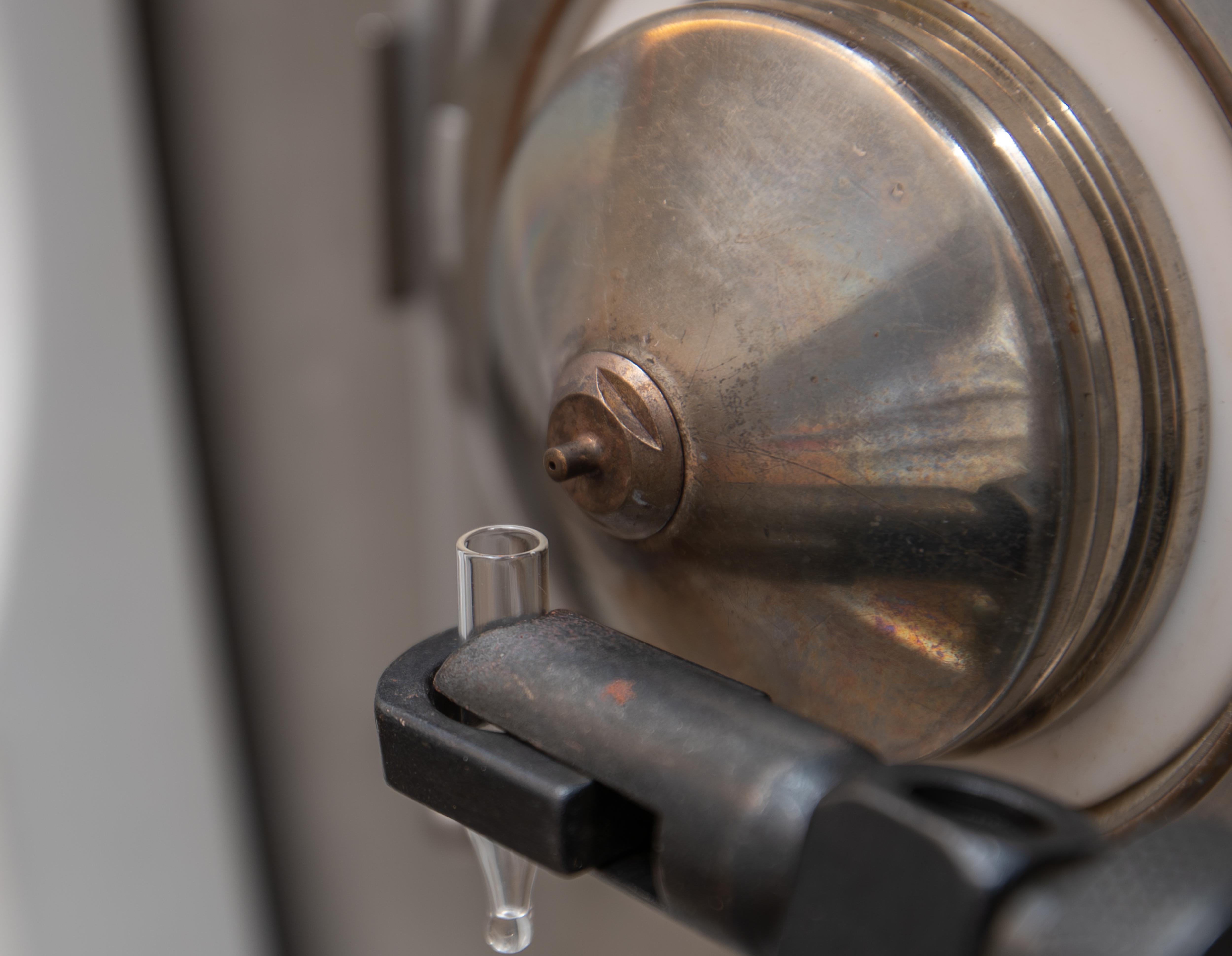 A ca. 1 millimeter inlet opening captures the ionized plastic particles when under vacuum pressure.